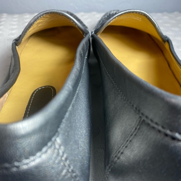 Vaneli Adrik Loafer (Women) - Picture 14 of 15